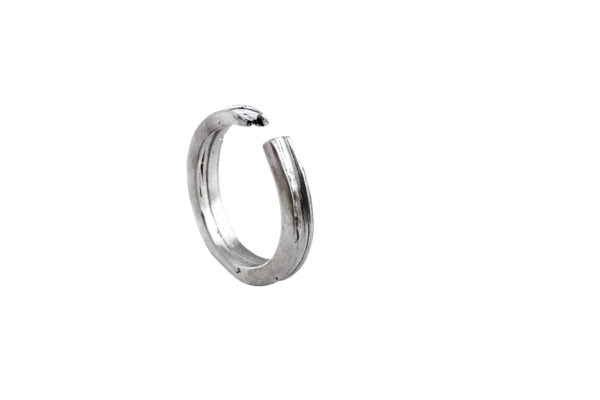 Open band ring