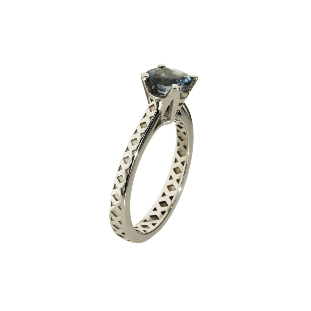 solitaire ring