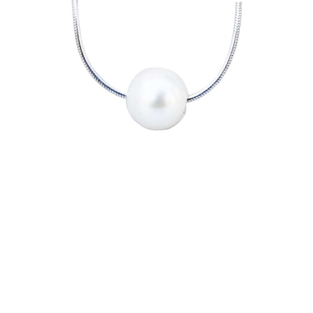pearl necklace