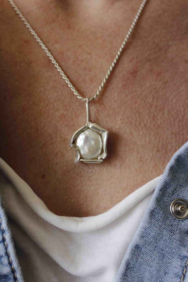 Round Pearl Necklace