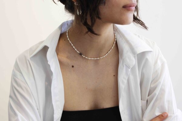 Midnight Pearl Necklace - Image 3